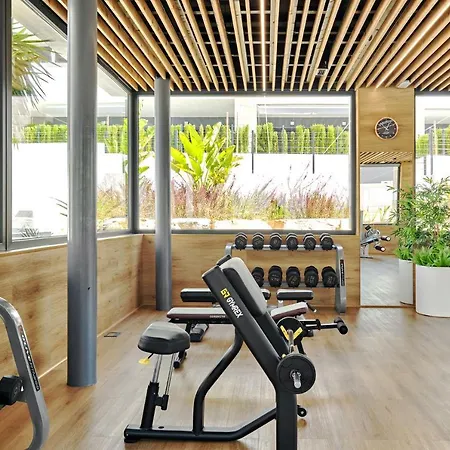 Lime & Lemon Apartment *